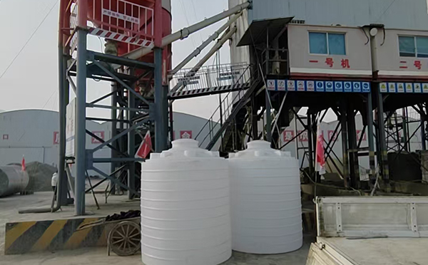 通渭立式运输桶交付案例｜全新PE材质 · 多行业适配 · 批量稳定供应